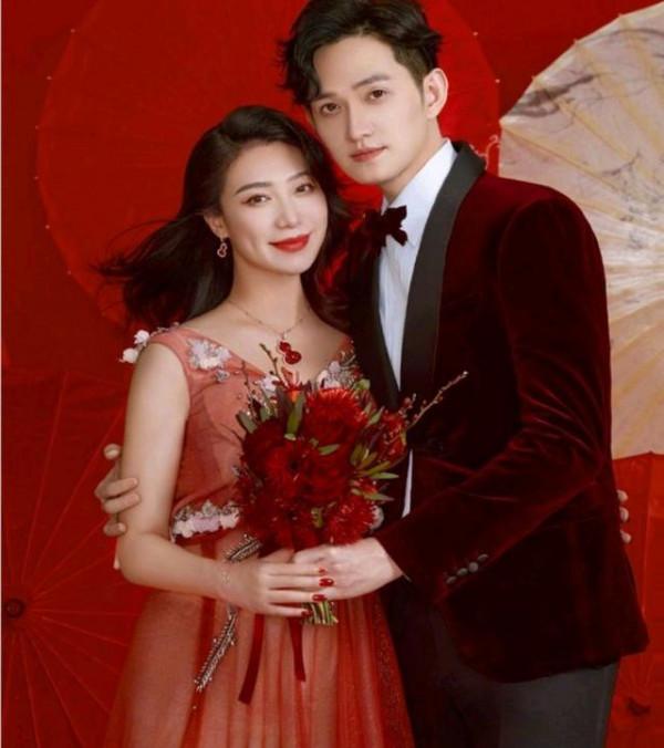 明星可以糊到什麼地步？結婚生子無人問津，給後輩做配角