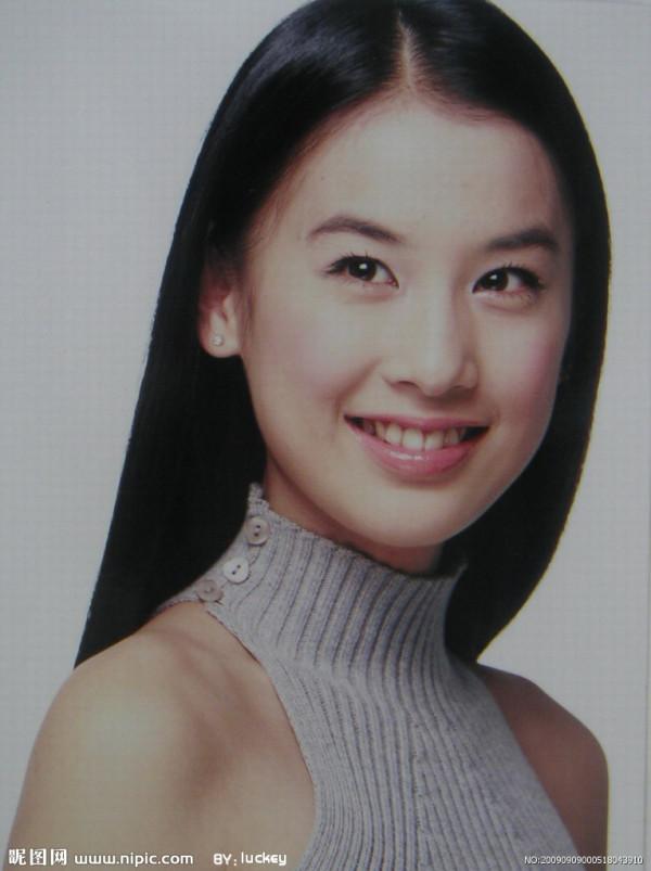 黃聖依美照一冊,欣賞 黃聖依美照一冊,欣賞