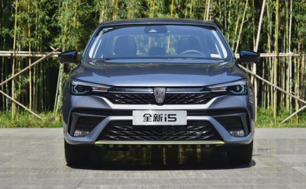 家用代步車之爭:長安逸動VS榮威i5誰更強? 家用代步車之爭:長安逸動VS榮威i5誰更強?