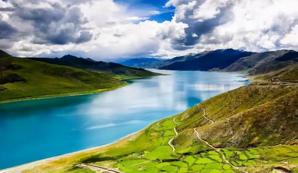 西藏一5A神秘湖泊,各類野生珍稀植物匯聚於此,有“小瑞士”美譽 西藏一5A神秘湖泊,各類野生珍稀植物匯聚於此,有“小瑞士”美譽