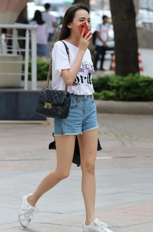 40歲的女人，在穿搭上要懂得斷舍離，這8點依著做就很好