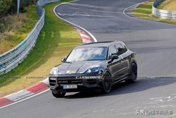 新車 | 曝新款保時捷Cayenne內飾諜照，科技感更足！預計年底亮相
