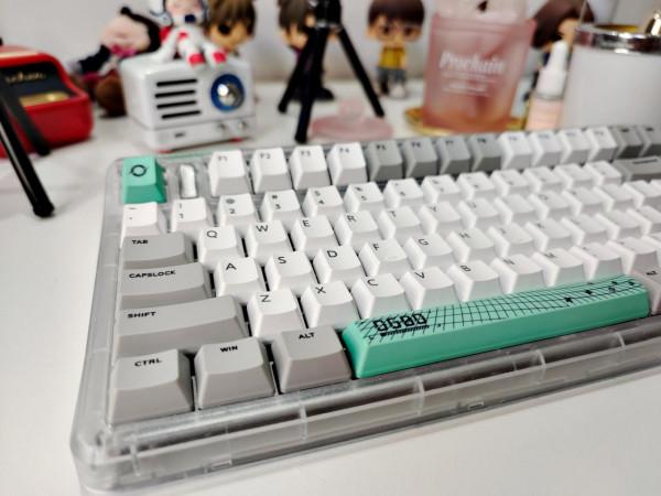 我的桌面1.0分享，美少女的一隅天地