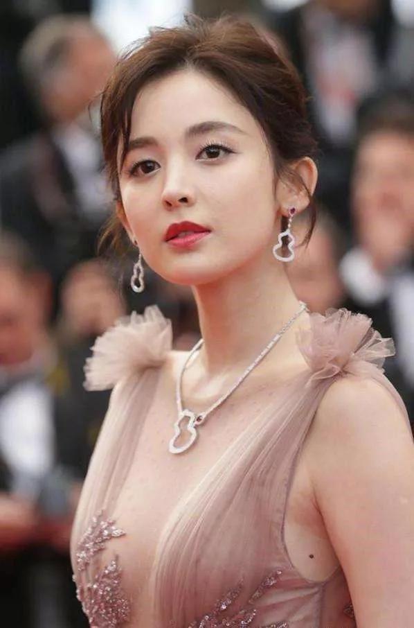 千嬌百媚的古力娜扎 千嬌百媚的古力娜扎