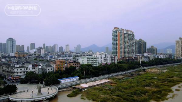 全國首個鎮改市的名額為何給了龍港市？它的發展歷程非常勵志