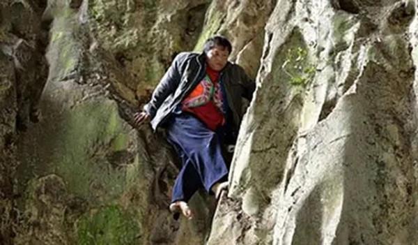 “貴州背屍人”羅開科：以背屍背棺材為生，技藝面臨失傳