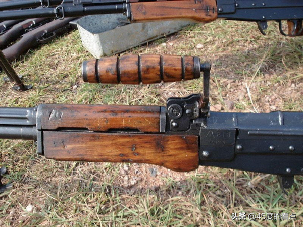 老兵眼中的《八一槓》