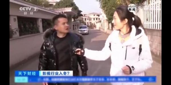 35歲單身漢負鉅債闖蕩橫店,靠自媒體翻身漲粉百萬,他做了什麼? 35歲單身漢負鉅債闖蕩橫店,靠自媒體翻身漲粉百萬,他做了什麼?