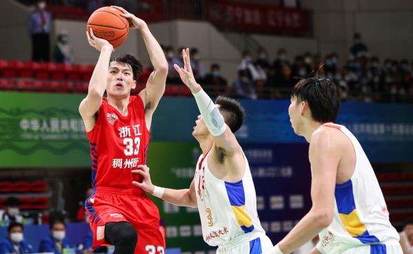 29分大勝,廣東殺進決賽!杜鋒、楊鳴再鬥法,周琦成勝負手 29分大勝,廣東殺進決賽!杜鋒、楊鳴再鬥法,周琦成勝負手