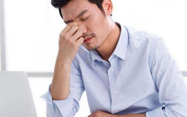 喝酒頻繁的人,如果你經常出現這4種狀況,就該戒酒了 喝酒頻繁的人,如果你經常出現這4種狀況,就該戒酒了