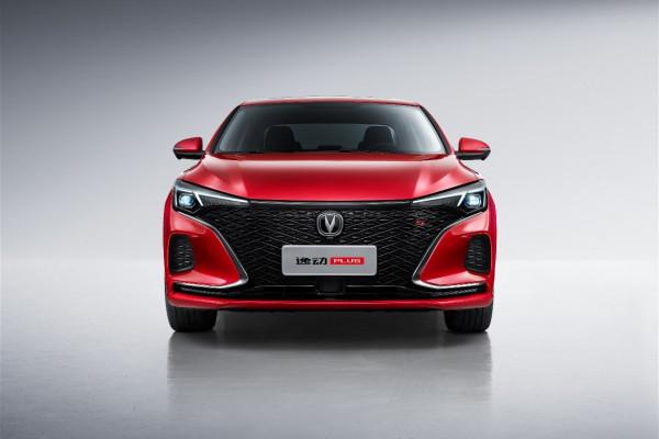 4.99萬起！這三款車顏值/配置都很高 過年就買它們回家