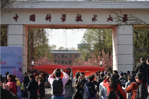 北京引才新政,放開了落戶的“口子” 北京引才新政,放開了落戶的“口子”