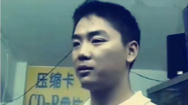 不知妻美劉強東的三段感情和四個女人，每一個都是他人生的轉折點