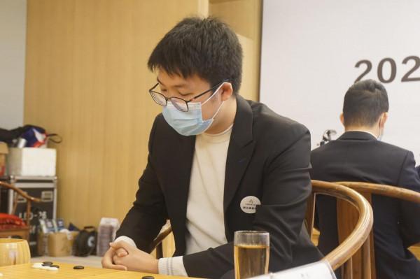 2021圍甲季後賽第二輪第2場圖集：柯羋辜丁頂尖對抗