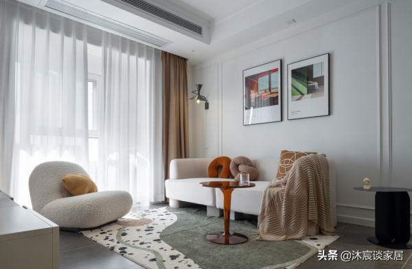 他們的婚房佈置得好甜蜜，處處瀰漫著浪漫的氣息，看完真的好舒服