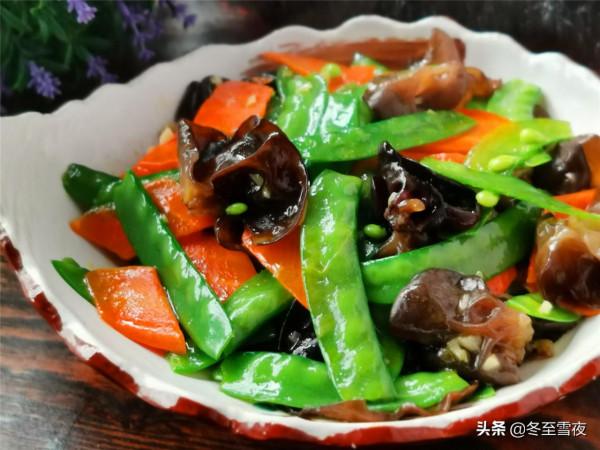 中秋家宴，別全都是大魚大肉，12道素菜小炒，葷素搭配，清淡解膩