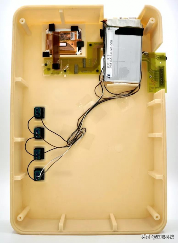 iPhone 多款原型機被曝光，外觀大不一樣