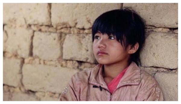 七年過去了,《變形計》中的那個“最美鄉村女孩”,過得還好嗎? 七年過去了,《變形計》中的那個“最美鄉村女孩”,過得還好嗎?