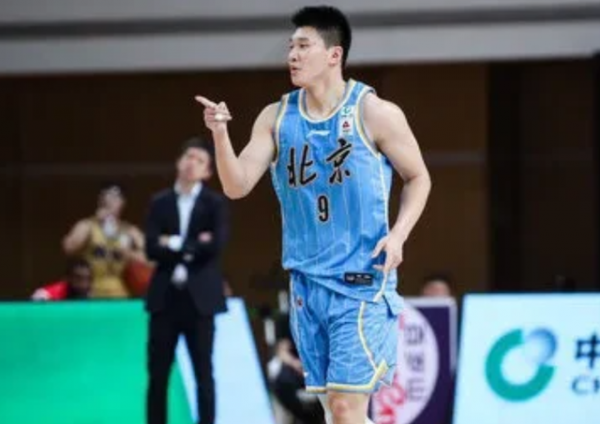 重磅,八一男籃舊將迎來大爆發,場均11分+4籃板,馬布裡扼腕痛惜 重磅,八一男籃舊將迎來大爆發,場均11分+4籃板,馬布裡扼腕痛惜