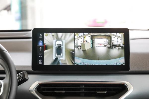 這純電SUV來自國產大廠，雙續航+配置升級，關鍵不是比亞迪