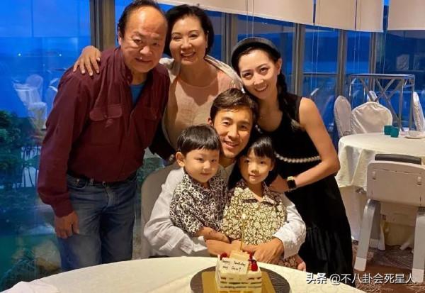 10位香港男神老去了!他們發福臉腫,臉松下垂,一頭白髮 10位香港男神老去了!他們發福臉腫,臉松下垂,一頭白髮