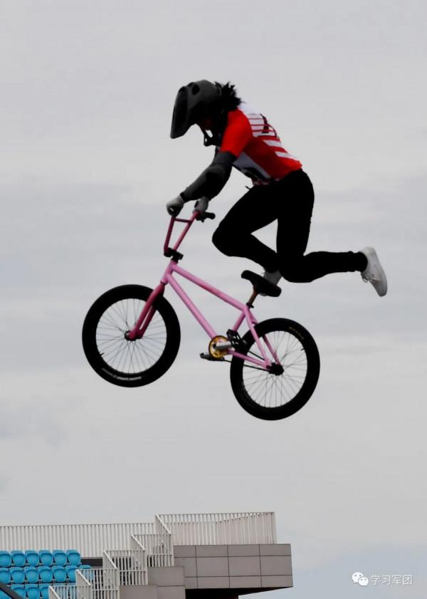 燃到“飛”起！來看全運會小輪車自由式公園賽