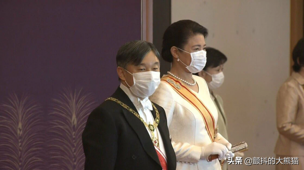 照片錦集：“新年祝賀儀式”愛子公主身著長裙 首次執行公務