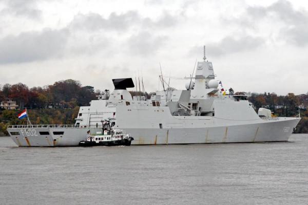 “七省”級護衛艦圖集（132圖）