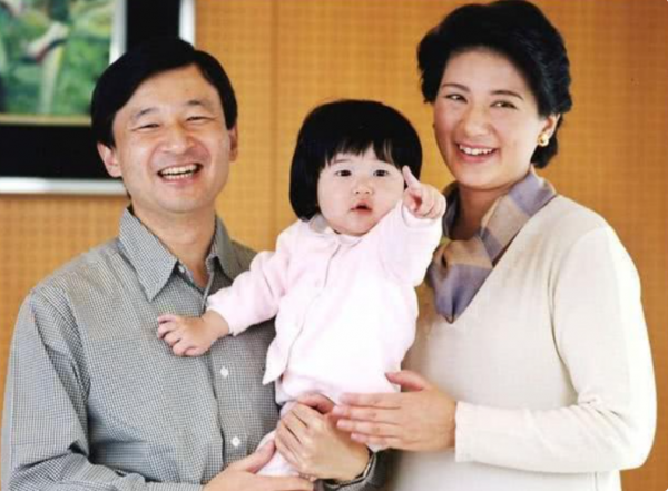 千年狐狸哪能那麼簡單：紀子妃40歲搏命做試管產皇孫，成最後贏家