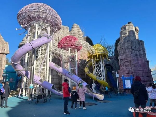 開園即火的全新遛娃地，再冷也要陪娃放電一整天