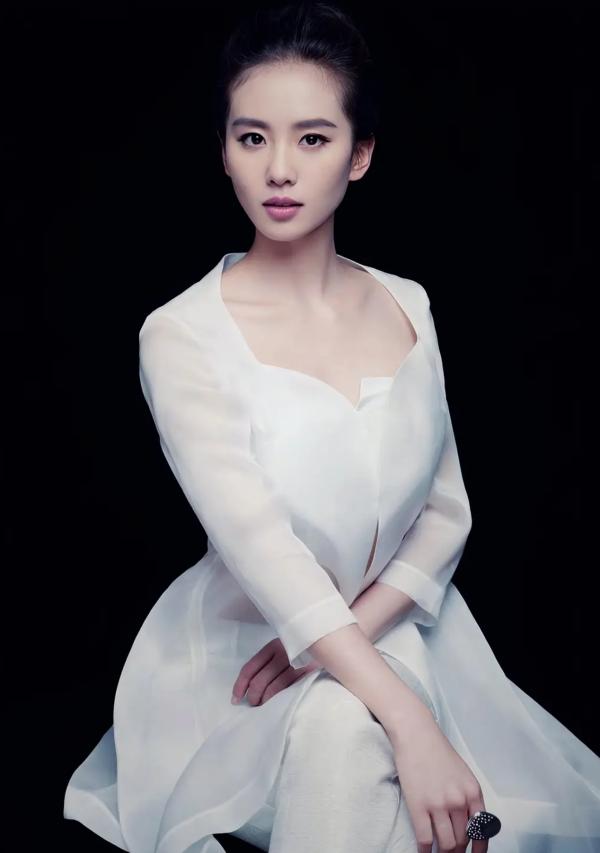 女神劉詩詩的好命人生，和她生命中最愛的一個男人