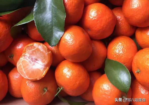 買砂糖桔只會挑大的，難怪不好吃！牢記4個技巧，個個香甜多汁