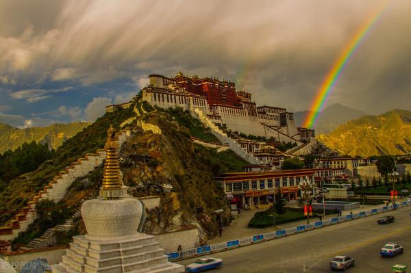 西藏牧民為找丟失的牛，誤入“鬼城”被嚇跑，究竟怎麼回事？