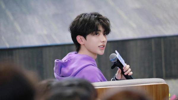 蔡徐坤青春有你PD形象 蔡徐坤青春有你PD形象