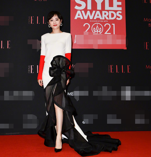 ELLE紅毯：董潔扮嫩劉濤秦海璐合體，都不敵戴百萬私人珠寶的韓雪