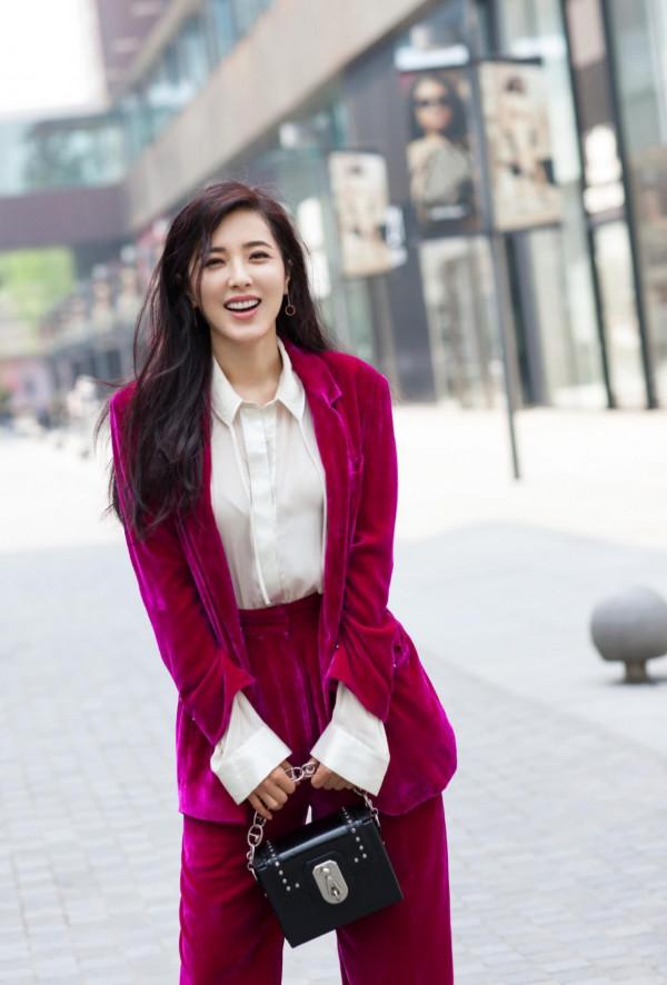 湖北盛產美人,10位鄂籍女明星,各個盤正條順,美豔絕倫不可方物 湖北盛產美人,10位鄂籍女明星,各個盤正條順,美豔絕倫不可方物