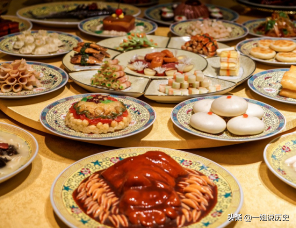 想透過下毒刺殺皇帝有多難？溥儀給出了答案，別再被電視劇騙了