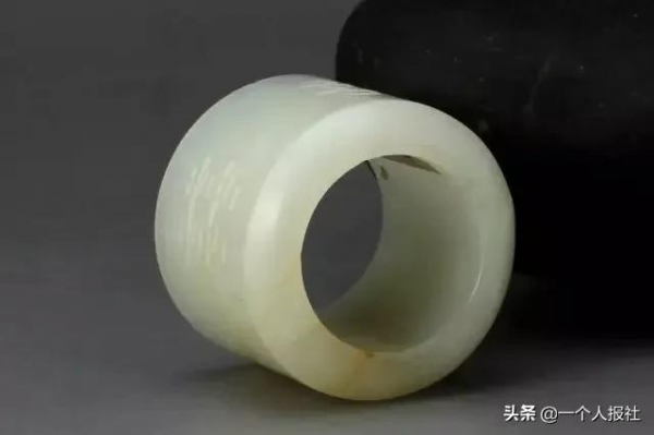 琳琅滿目的扳指