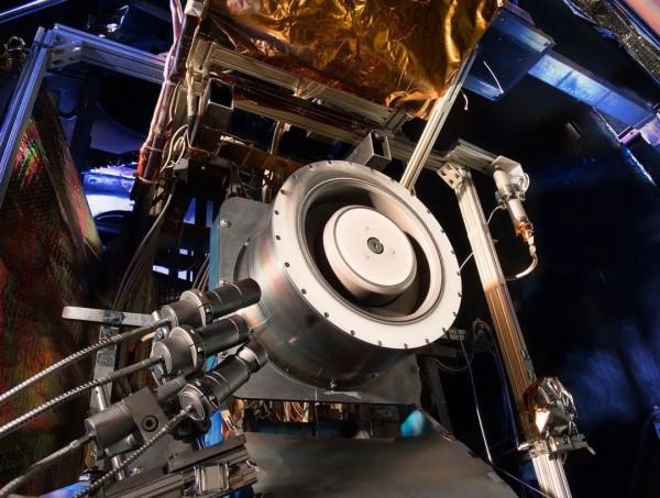 美國SpaceX碰瓷中國空間站，緊急避碰是如何實現的？