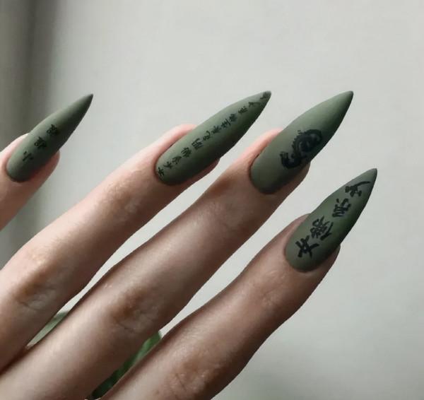 一邊向佛，一邊直播割韭菜，被央視怒批後，“佛媛”將徹底涼涼