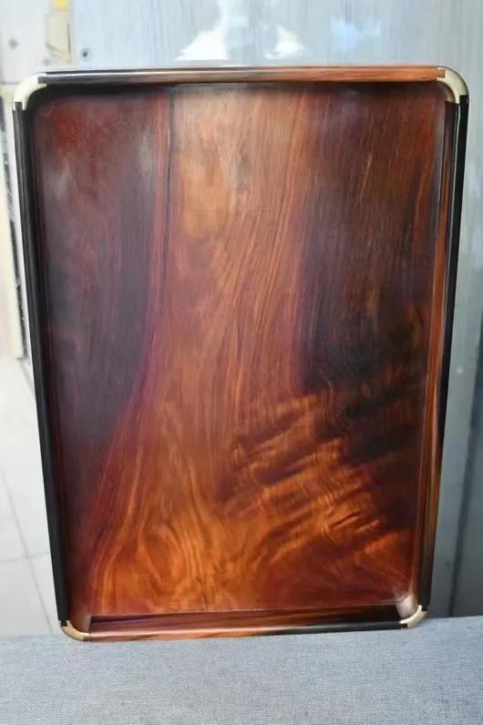 木頭鑲銅作茶盤！好漂亮的茶藝作品