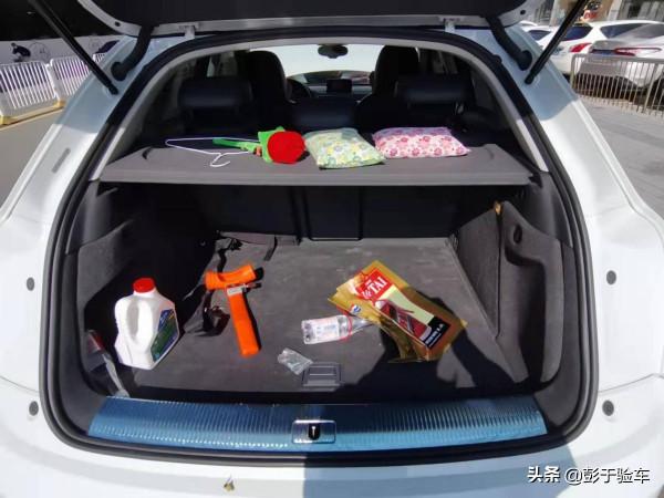 7年車齡的奧迪Q3只跑了1.4W公里？買賣雙方不在場也能達成交易