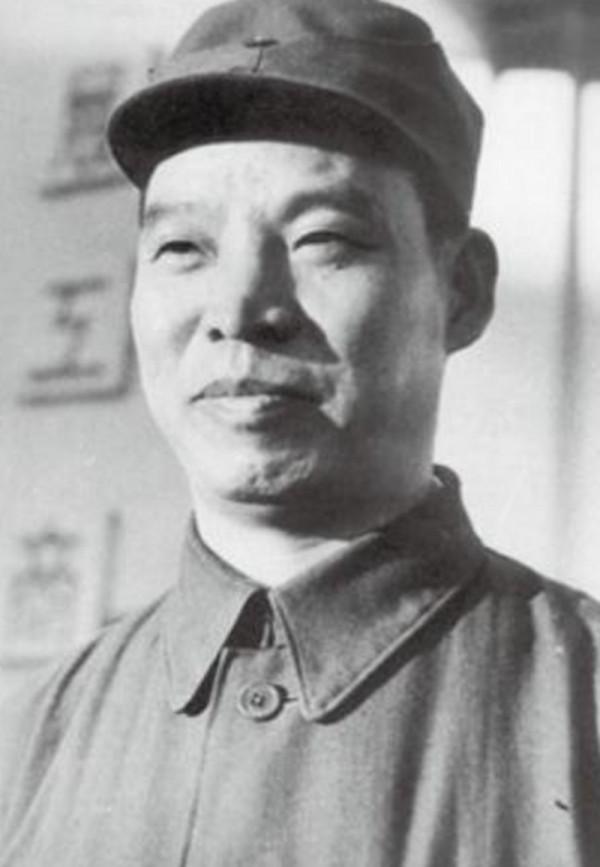 1966年，有三人被免除了職務，他們都是誰？