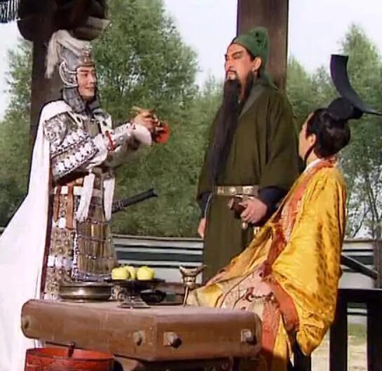 古人為什麼總是喜歡摔杯為號？周瑜深得其奧妙