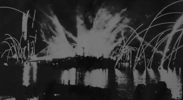 山本五十六率領日本聯合艦隊偷襲珍珠港，炸廢8艘戰列艦取得大勝