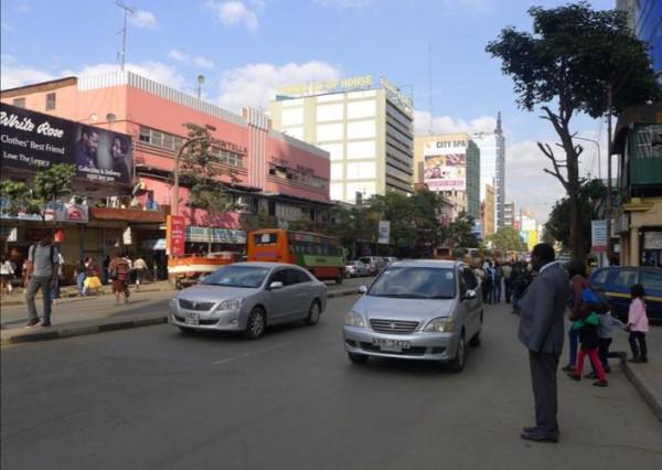 高畫質本：在肯亞用15頭牛娶妻生女，紮根非洲的中國小夥