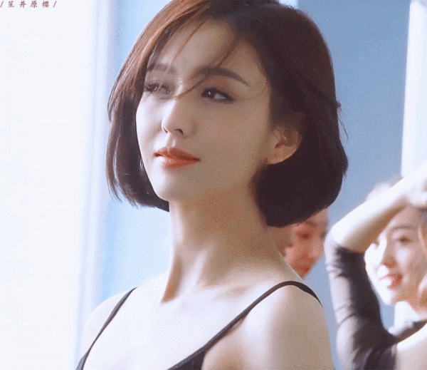 5位新疆美人珠寶加持：佟麗婭，熱巴，娜扎，麥迪娜...誰最美？