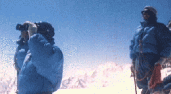 時代需要攀登者，更需要攀登精神！|《美術經典中的黨史》邀您走近油畫《征服珠峰》……