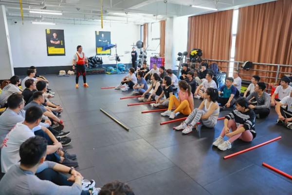 「大咖面對面」中國健美協會副主席、舉重冠軍蒞臨賽普授課