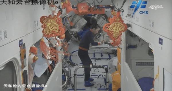 不會書法都不好意思去太空！這才是真正的&OpenCurlyDoubleQuote;天書&rdquo;
